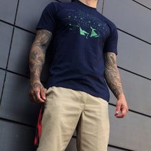Заредете изображение във визуализатора на галерията – THL: Geometry T-Shirt (black, blue)
